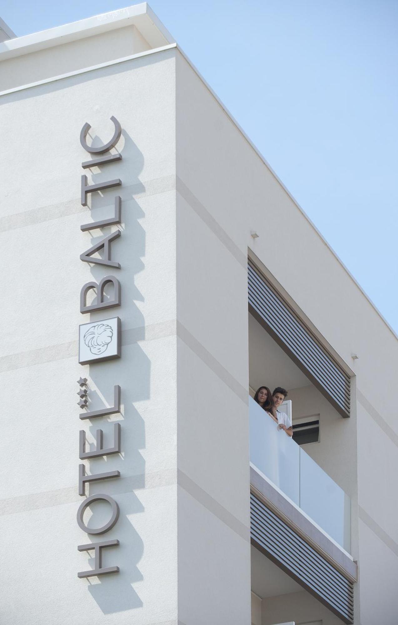 Hotel Baltic Rimini Exterior photo